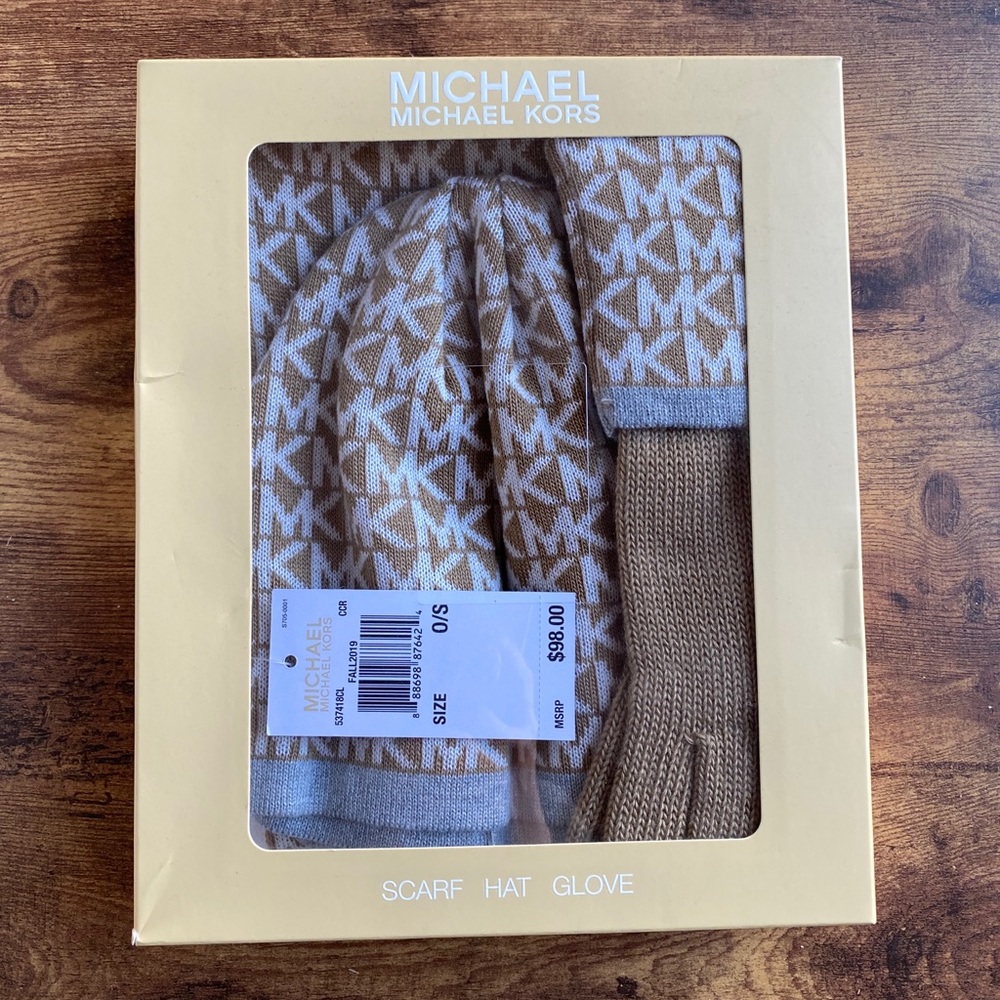 Michael Kors knit set